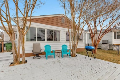 Renovated 4 Bedroom cottage in Rappahannock River Estates! Only - photo 19