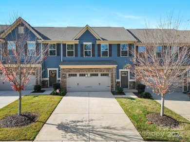 Lake Townhome/Townhouse For Sale in Mooresville, North Carolina