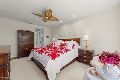 Wake up each morning to panoramic sunrise views and enjoy the - photo 24