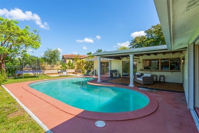 RELOCATION SALE - MOTIVATED SELLER. Exceptional opportunity to - photo 30