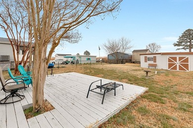 Renovated 4 Bedroom cottage in Rappahannock River Estates! Only - photo 32