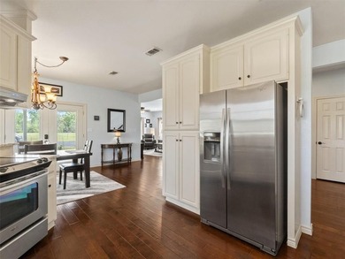 This beautiful, immaculate property is the sanctuary that offers - photo 32