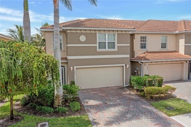 (private lake, pond, creek) Townhome/Townhouse For Sale in Fort Myers Florida