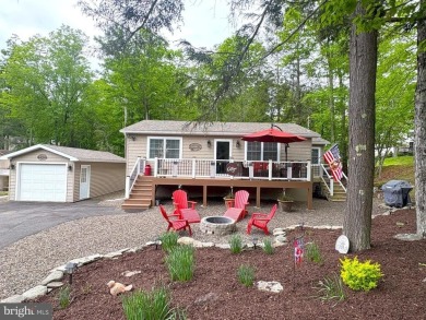 Lake Home For Sale in Lake Ariel, Pennsylvania