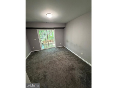 SHORT SALE OPPORTUNITY! Don't miss this chance to own a - photo 9