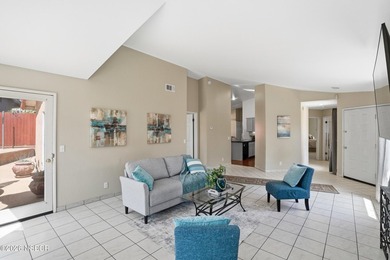 Welcome to easy living in this charming single-story home - photo 9