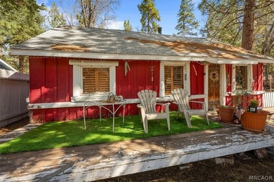 Charming vintage cabin in the heart of Big Bear Lake offering - photo 3