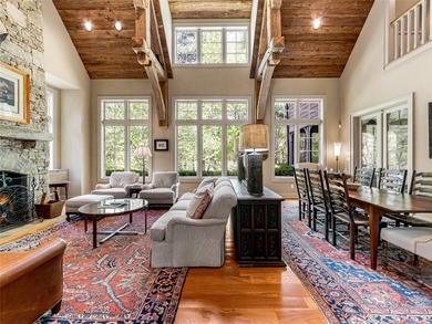 Overlooking the scenic 4th hole, this stunning 4-bedroom, 4 - photo 5