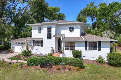 Lake Gertrude Home For Sale in Mount Dora Florida