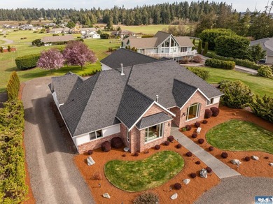 Discover the epitome of comfortable, elegant living in this - photo 5