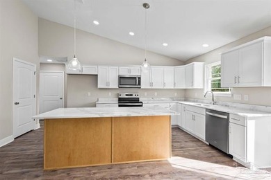 **NEW Construction!!** No detail missed in this Endearing New - photo 10