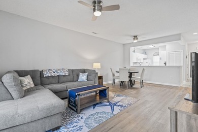 Welcome to this beautiful turn-key and fully furnished 2nd floor - photo 23