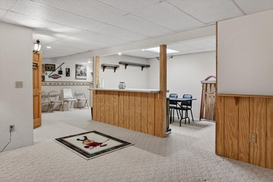 Lovingly owned and meticulously maintained by the original owner - photo 25