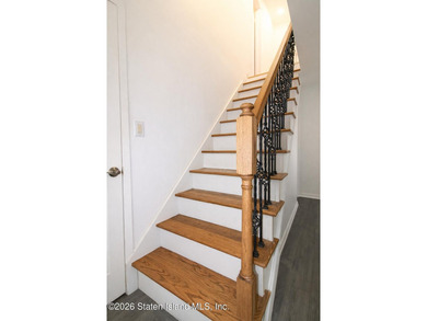 GORGEOUS BIG 3 BEDROOM 2 BATHROOM END UNIT CONDO. IT'S AN - photo 10