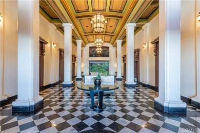 The iconic Temple Lofts complex delivers the original - photo 7