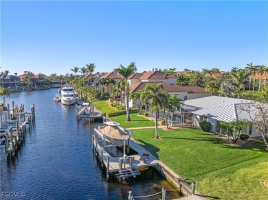 Caloosahatchee River Home For Sale in Fort Myers Florida
