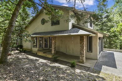 Lake Taneycomo Home Sale Pending in Branson Missouri