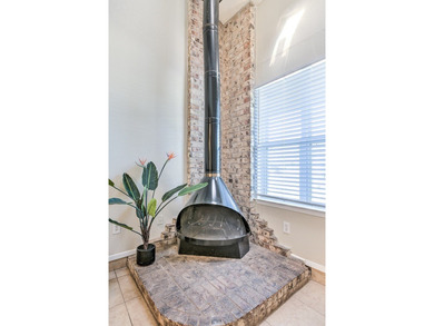 Fresh updates and a low-maintenance lifestyle make 3514 Juanita - photo 4