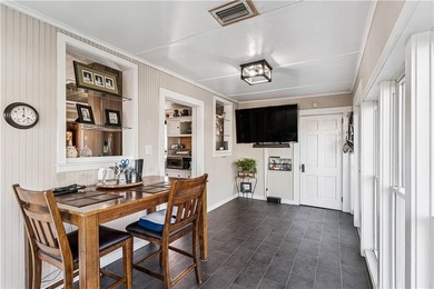 Step back in time while enjoying modern comfort in this - photo 18