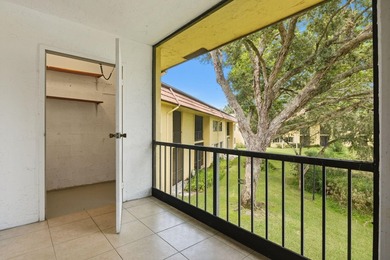 Freshly painted and exceptionally maintained, this bright and - photo 18