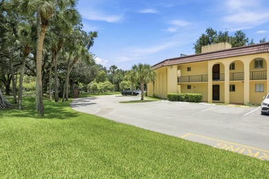 Freshly painted and exceptionally maintained, this bright and - photo 20