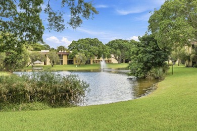 Freshly painted and exceptionally maintained, this bright and - photo 21