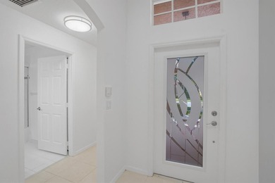 A BRAND NEW ROOF 2026!!! A SPACIOUS 3 BEDROOM/2 FULL BATHROOM - photo 4