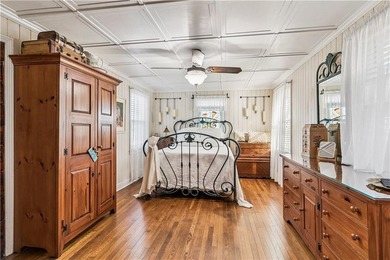 Step back in time while enjoying modern comfort in this - photo 25