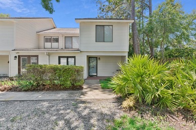 Nestled in the heart of St. Simons Island's sought-after South - photo 26