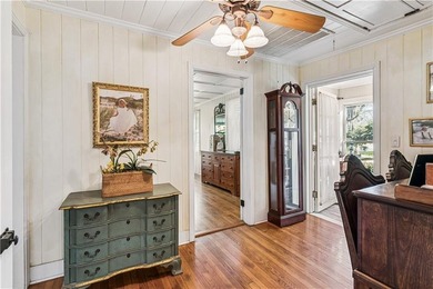 Step back in time while enjoying modern comfort in this - photo 29