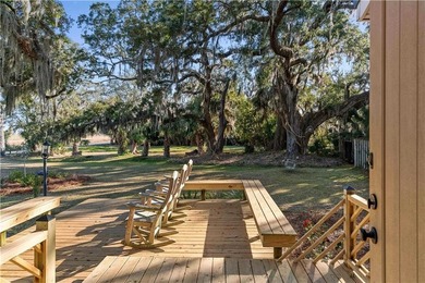 Step back in time while enjoying modern comfort in this - photo 32