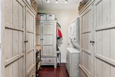 Step back in time while enjoying modern comfort in this - photo 45