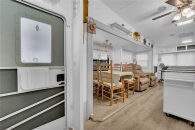 A beautifully maintained 1999 Presidential Glen RV is available - photo 5