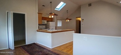 Light, bright, and ready to delight! This 2-bedroom, 1-bath gem