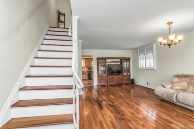 Ready To Entertain! The Cul-de-sac Has A Lovely Two Story Single - photo 5