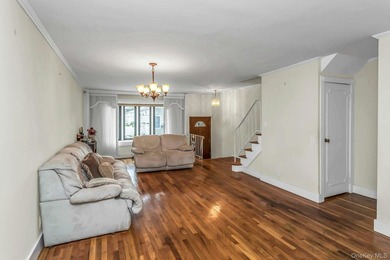 Ready To Entertain! The Cul-de-sac Has A Lovely Two Story Single - photo 7