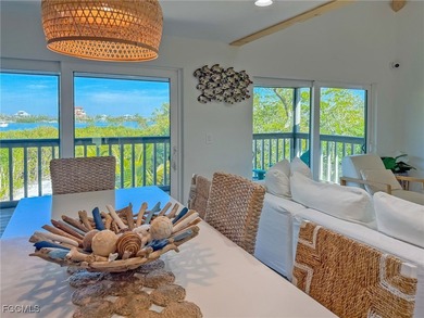 The perfect boater's retreat! This charming three-bedroom - photo 6