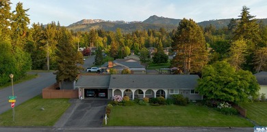 Charming 4 bed, 2 bath home offering 1,924 sqft of comfortable - photo 1