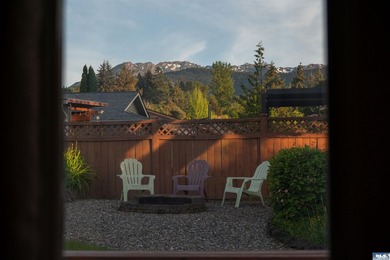 Charming 4 bed, 2 bath home offering 1,924 sqft of comfortable - photo 9