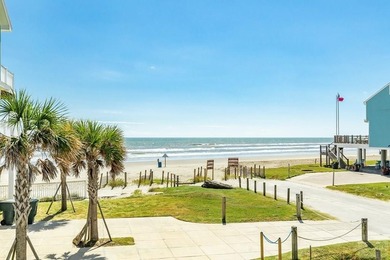 This inviting second-row beach house lives like a first-row - photo 12