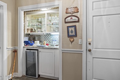 Located in the highly sought-after Country Club of Jackson