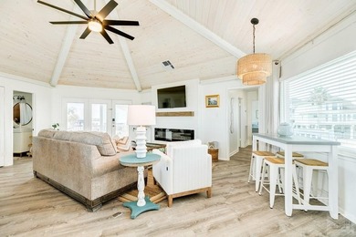 This inviting second-row beach house lives like a first-row - photo 14