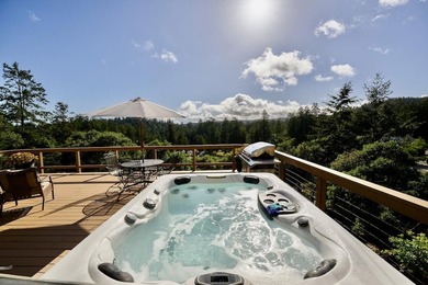 Beautifully updated custom home with breathtaking valley and - photo 16
