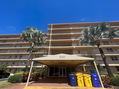Welcome home! Located in the most desirable area in Boca! This - photo 16
