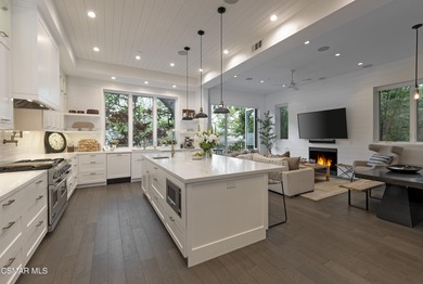A Zen inspired architectural retreat defined by walls of glass - photo 8