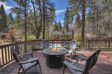This beautifully upgraded 4-bedroom, 2-bath mountain retreat - photo 4
