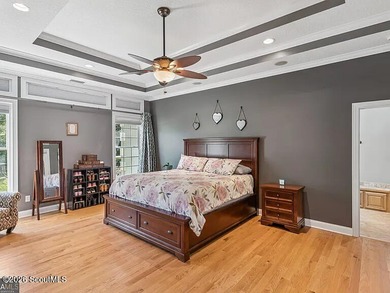 Immaculate and beautifully appointed, this luxury residence - photo 31