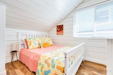 This inviting second-row beach house lives like a first-row - photo 34