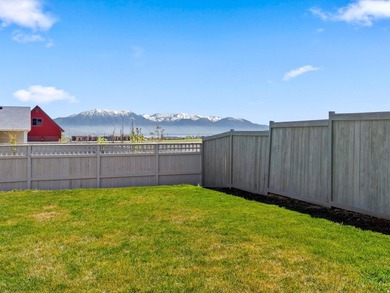 SELLER is OFFERING $8,000 toward CLOSING COSTS when you use our - photo 35