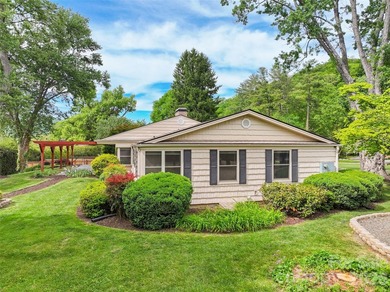 A rare find in the heart of Waynesville, this updated historic - photo 4